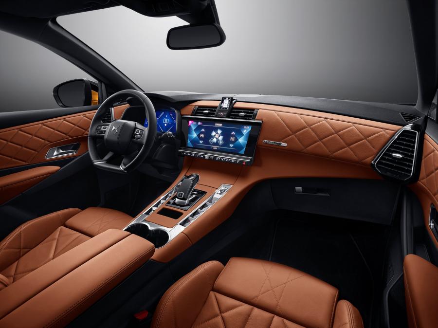 Торпедо DS 7 Crossback Opera (X74) 2018 года  (CN) (фото 7 из 7)